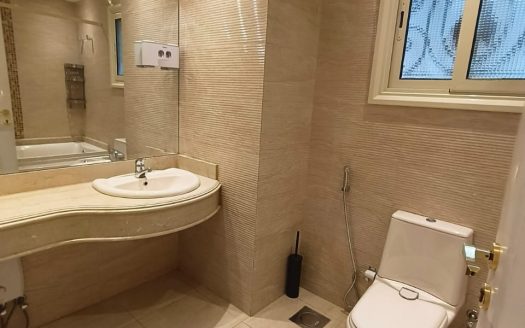 Sarayat Maadi, apartment 3 bedrooms semi-furnished for rent