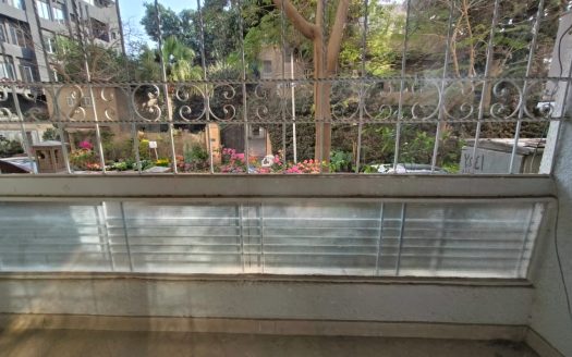 Sarayat Maadi, ground apartment 340m with private entrance 3 bedrooms semi-furnished for sale/rent