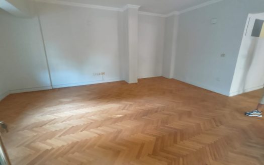 Sarayat Maadi, ground apartment 340m with private entrance 3 bedrooms semi-furnished for sale/rent