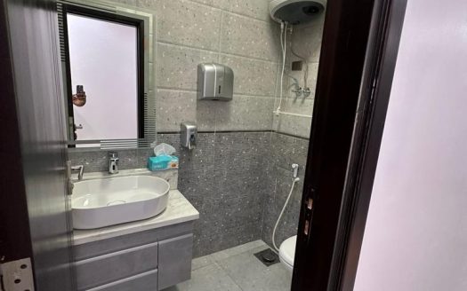 zahraa maadi office space