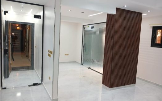 zahraa maadi office space
